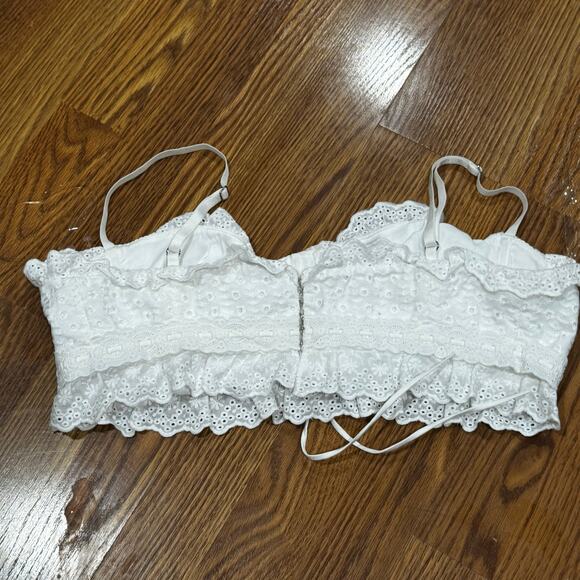 House of CB FEDERICA Ruffle Embroidered 
square-neck cotton-blend crop top L + - Picture 10 of 11